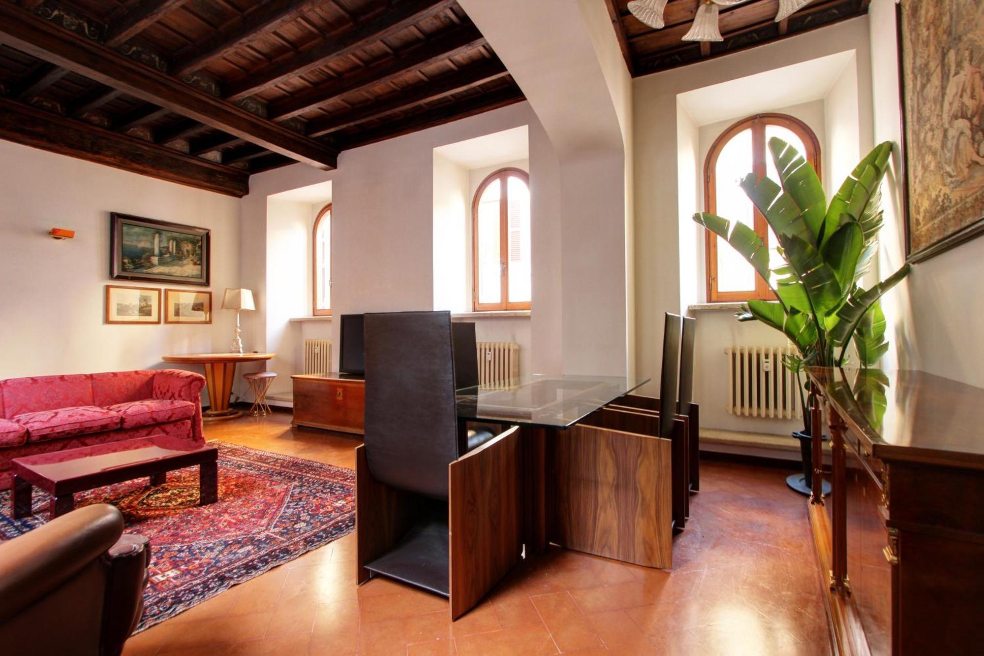 Apartment Centro Storico - Palazzo Avila '500 Rom